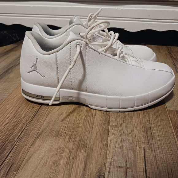 Jordan - Picture 3 of 3